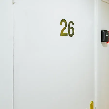 Quartos - Almirante Reis 4 Andar * Lisboa