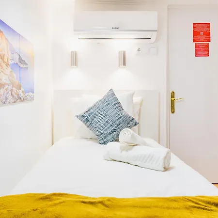 Accommodatie bij particulieren Quartos - Almirante Reis 4 Andar Lissabon