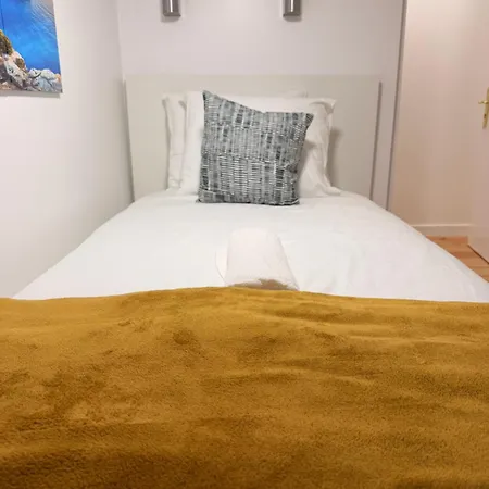 Quartos - Almirante Reis 4 Andar * Lisboa